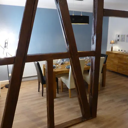 Apartment Ferienwohnung Martin Luther, 3 Schlafzimmer, free WiFi, Nähe Zentrum, klimatisiert, hell, offen, sehr schön, Jena Exterior foto