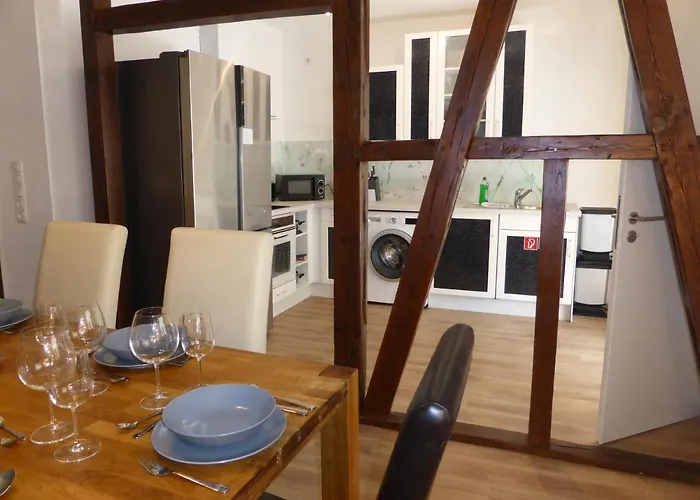 Apartment Ferienwohnung Martin Luther, 3 Schlafzimmer, free WiFi, Nähe Zentrum, klimatisiert, hell, offen, sehr schön,