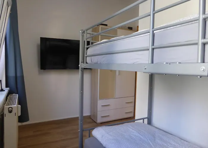 Apartment Ferienwohnung Martin Luther, 3 Schlafzimmer, free WiFi, Nähe Zentrum, klimatisiert, hell, offen, sehr schön,