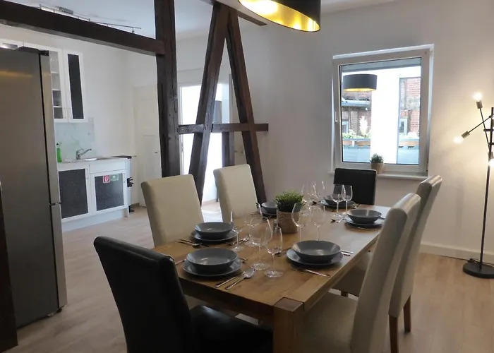 Apartment Ferienwohnung Martin Luther, 3 Schlafzimmer, free WiFi, Nähe Zentrum, klimatisiert, hell, offen, sehr schön,