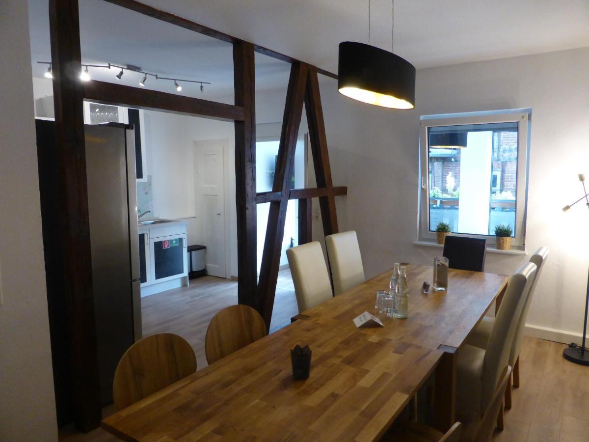 Apartment Martin Luther, 3 Schlafzimmer, Free Wifi, Nähe Zentrum, Klimatisiert, Hell, Offen, Sehr Schön, *