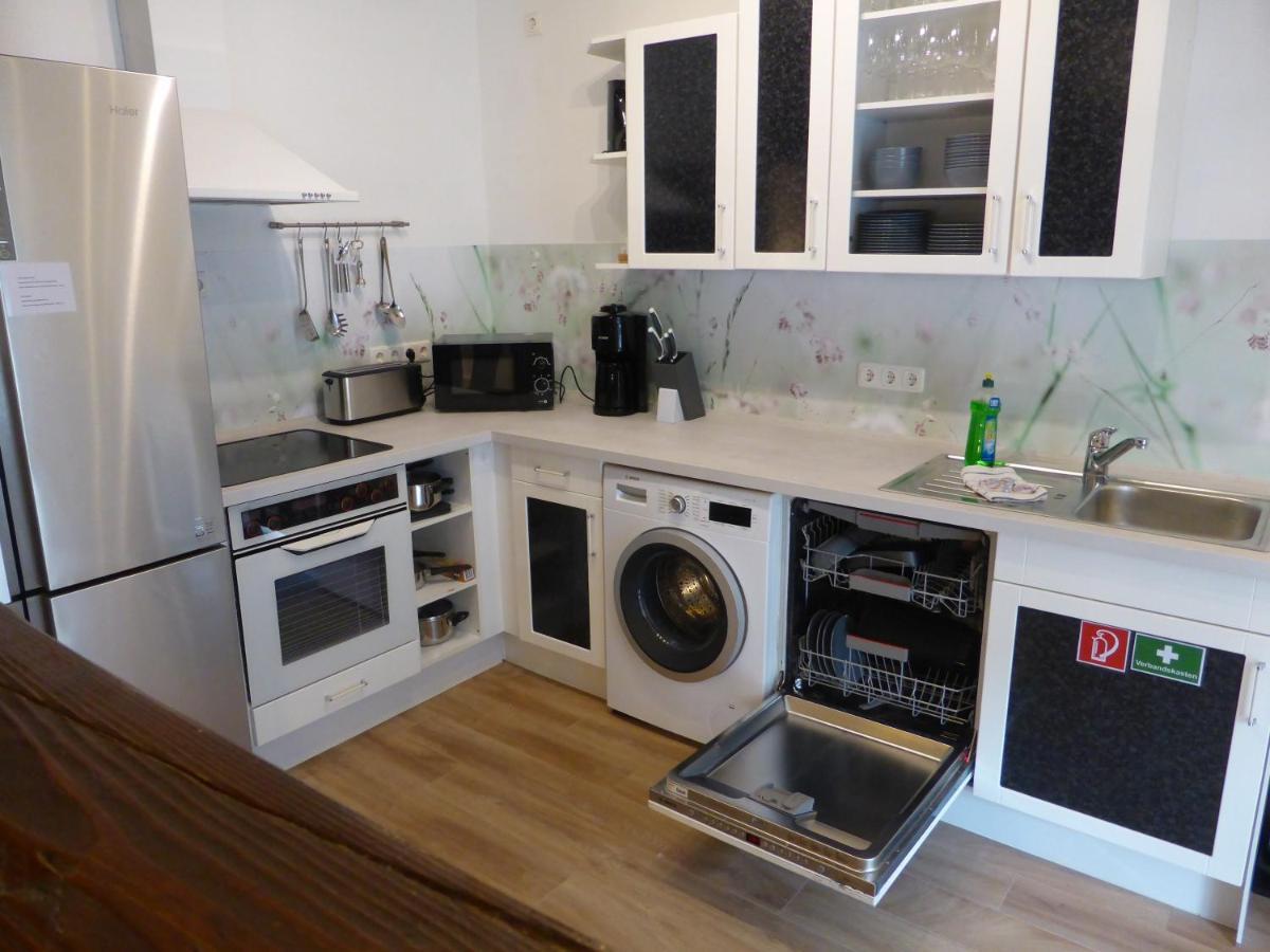 Apartment Martin Luther, 3 Schlafzimmer, Free Wifi, Nähe Zentrum, Klimatisiert, Hell, Offen, Sehr Schön,