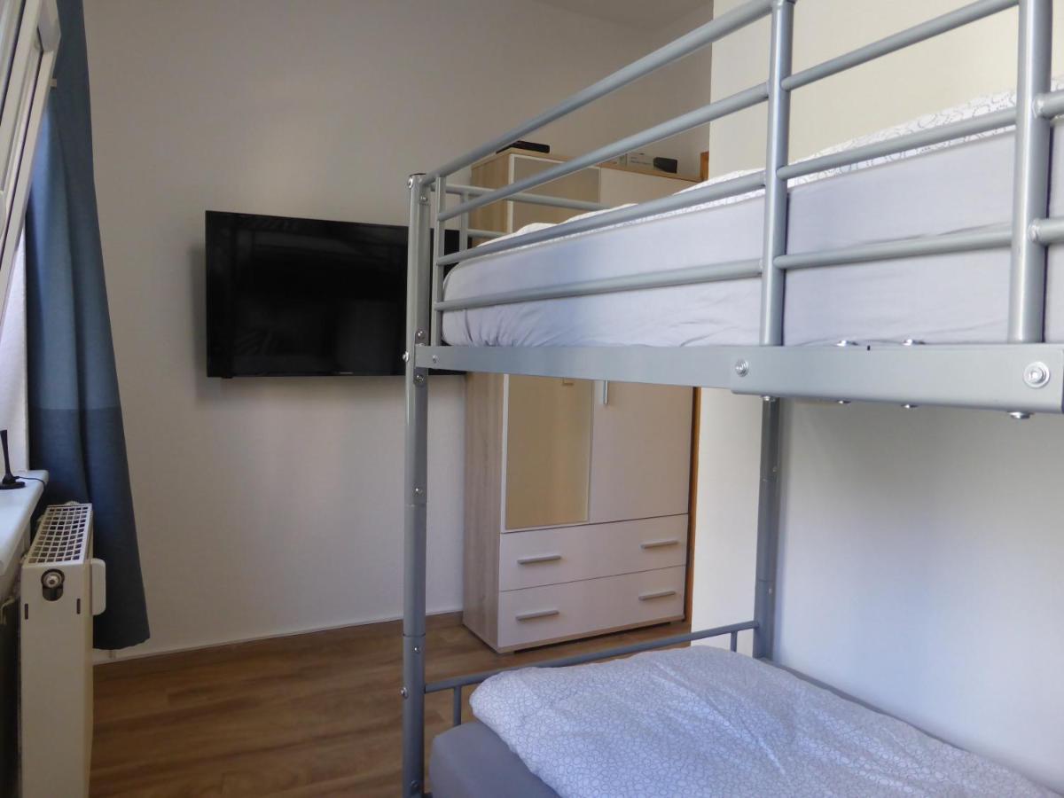 Apartment Martin Luther, 3 Schlafzimmer, Free Wifi, Nähe Zentrum, Klimatisiert, Hell, Offen, Sehr Schön,