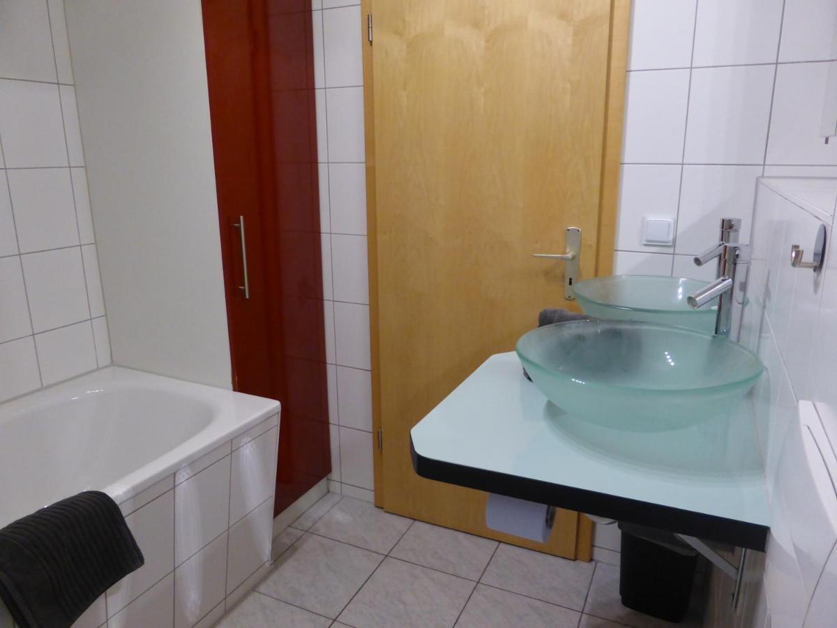 Martin Luther, 3 Schlafzimmer, Free Wifi, Nähe Zentrum, Klimatisiert, Hell, Offen, Sehr Schön, Apartment Jena