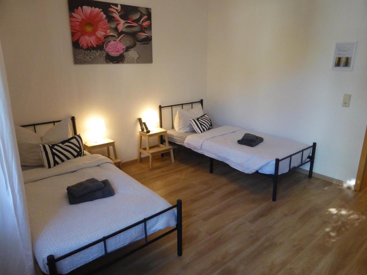 Martin Luther, 3 Schlafzimmer, Free Wifi, Nähe Zentrum, Klimatisiert, Hell, Offen, Sehr Schön, * Jena